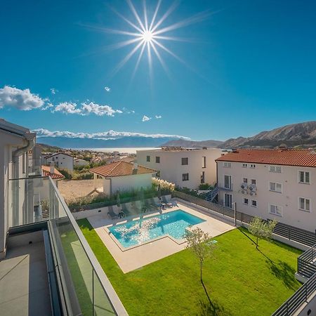 Poolside Apartments Anabella Baska  Luaran gambar