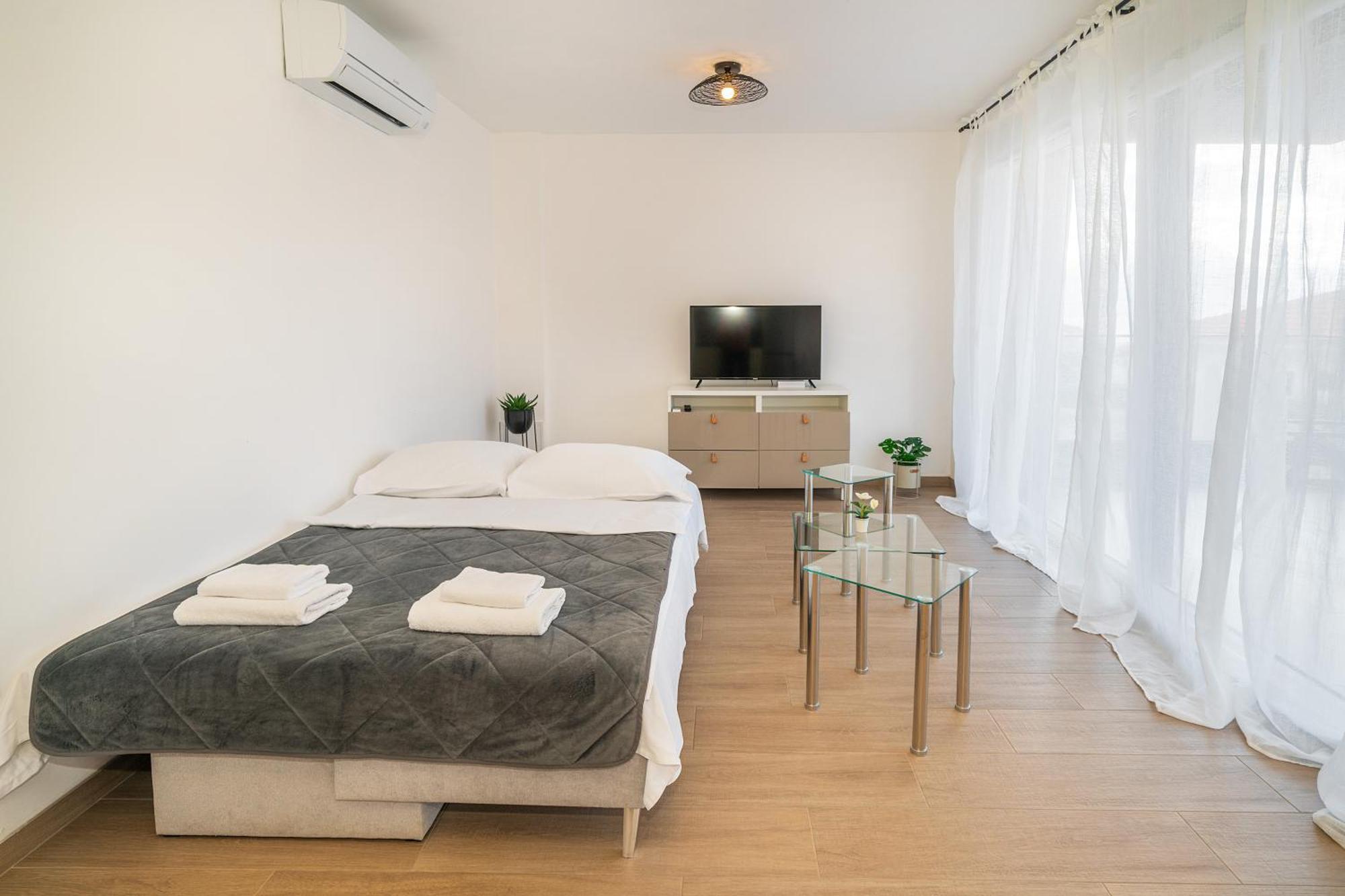 Poolside Apartments Anabella Baska  Luaran gambar