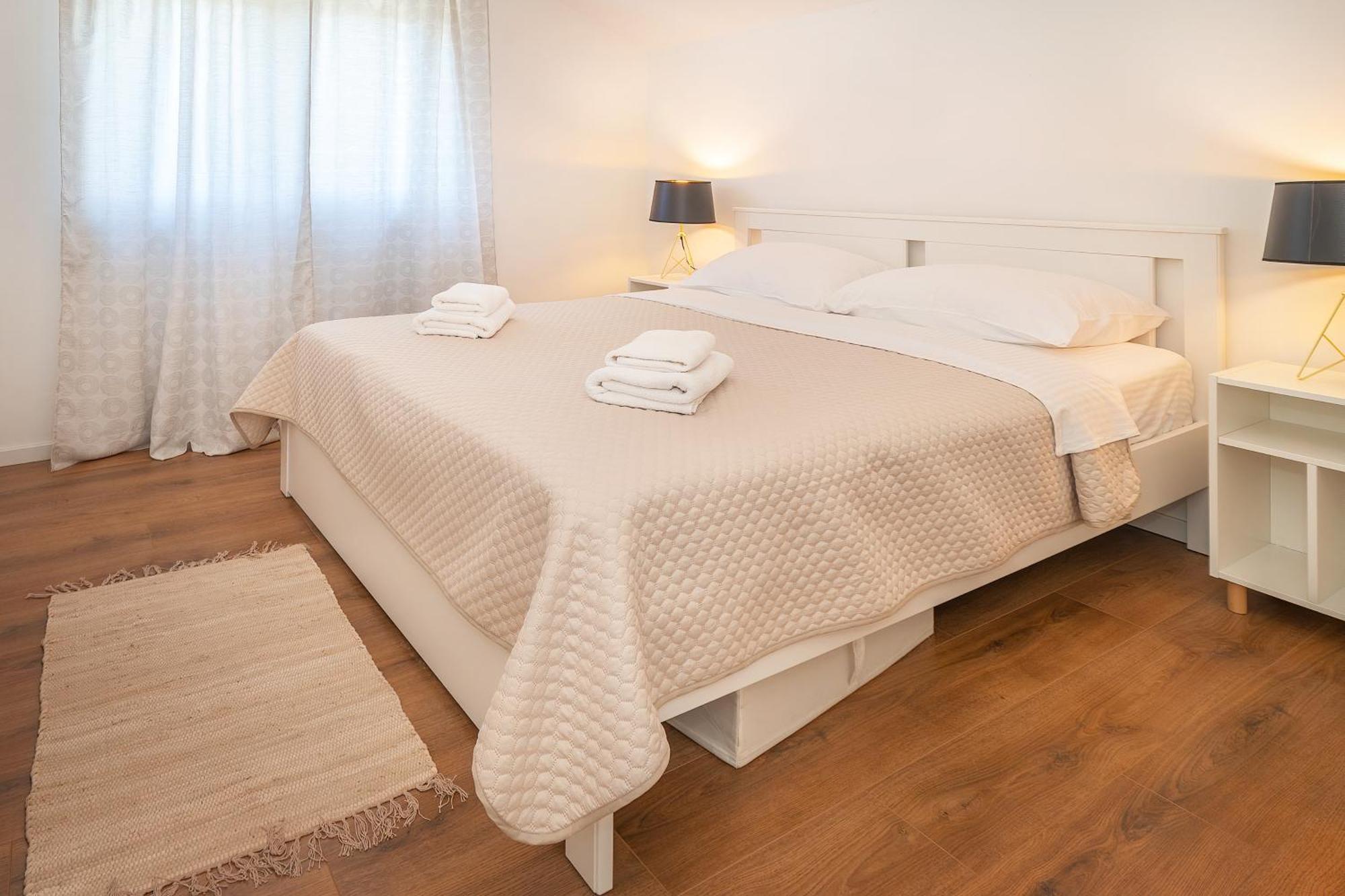 Poolside Apartments Anabella Baska  Luaran gambar
